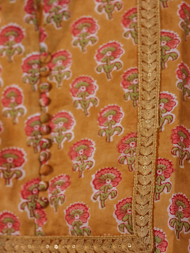 Kamal Surkh Suit Set