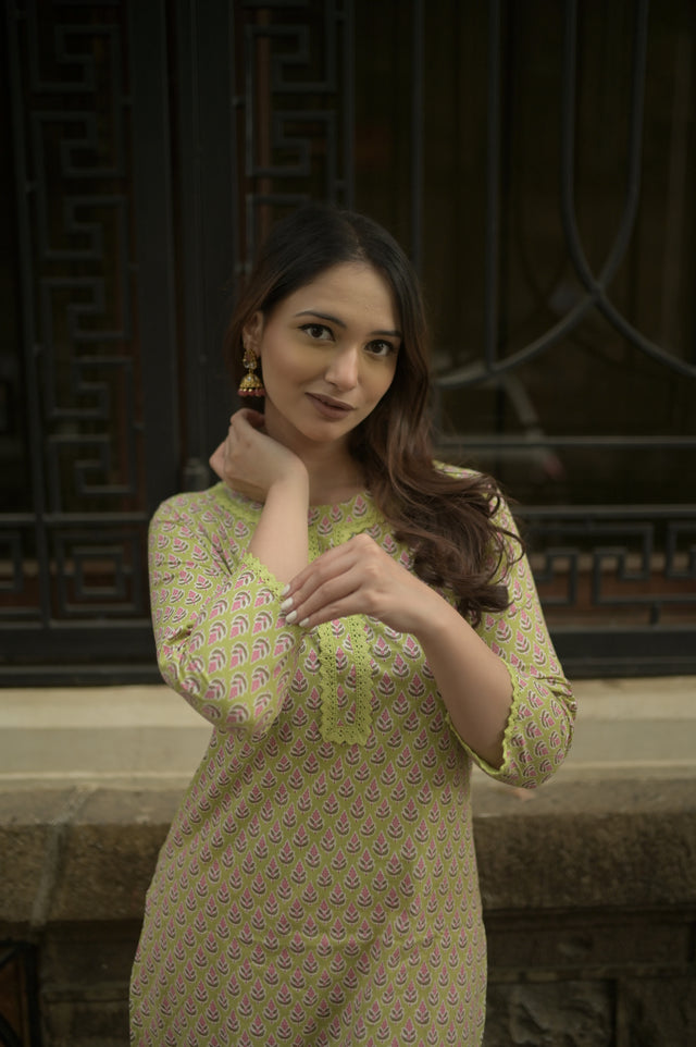 Kusha Indri Kurta