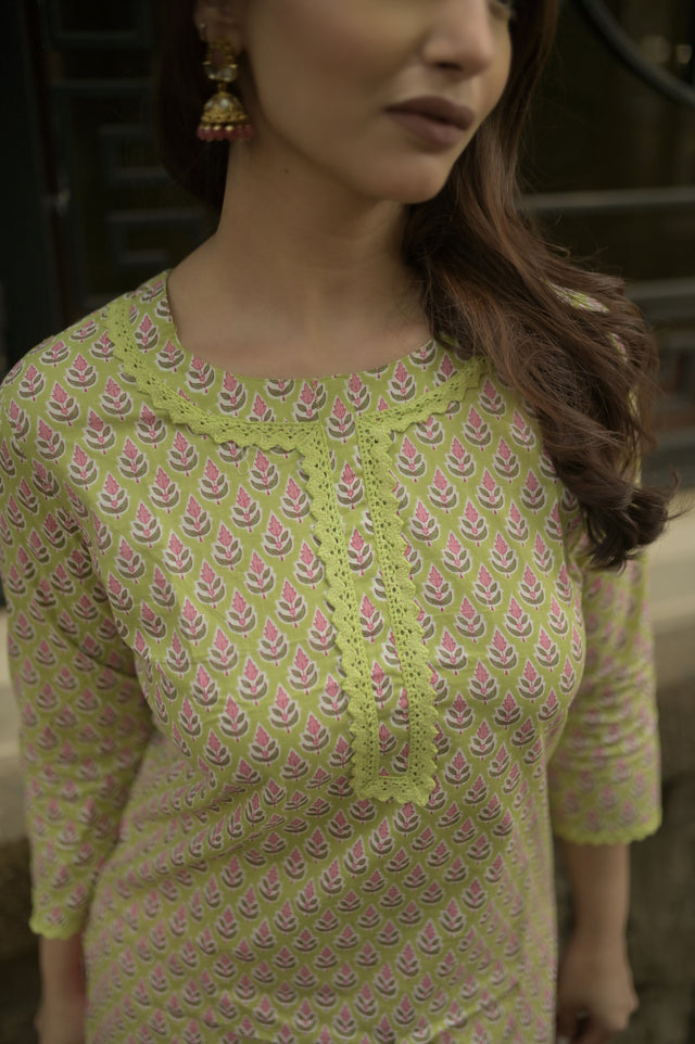 Kusha Indri Kurta