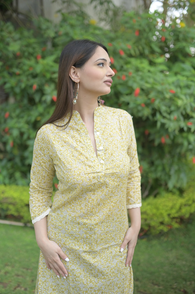 Trisha Siva Kurta