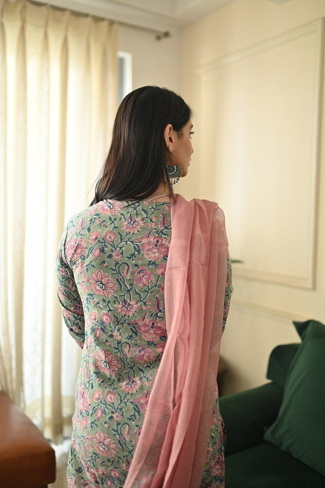 Amrita Naaz Suit Set