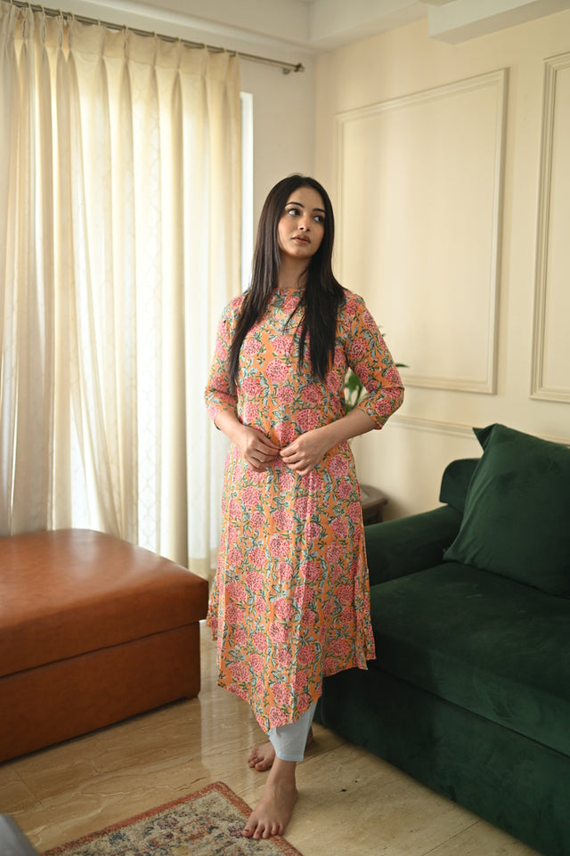 Naaya Gold Kurta Set