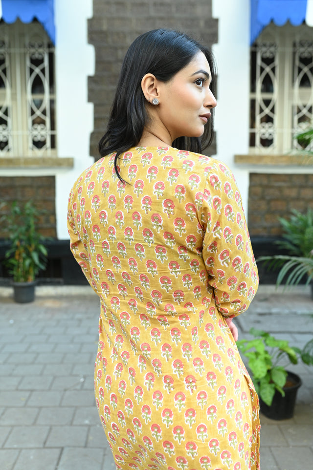 Kamal Surkh Suit Set