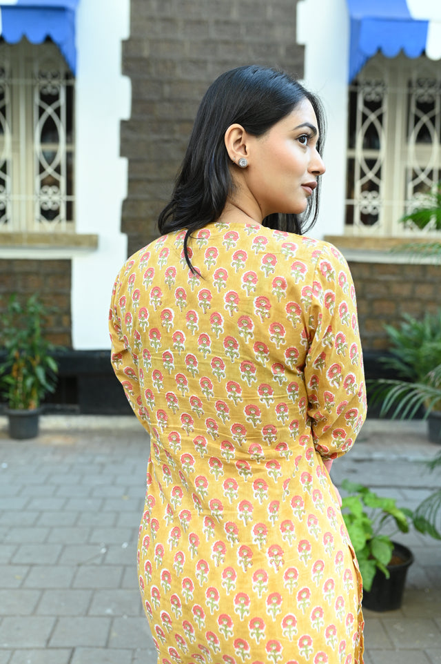 Kamal Surkh Suit Set