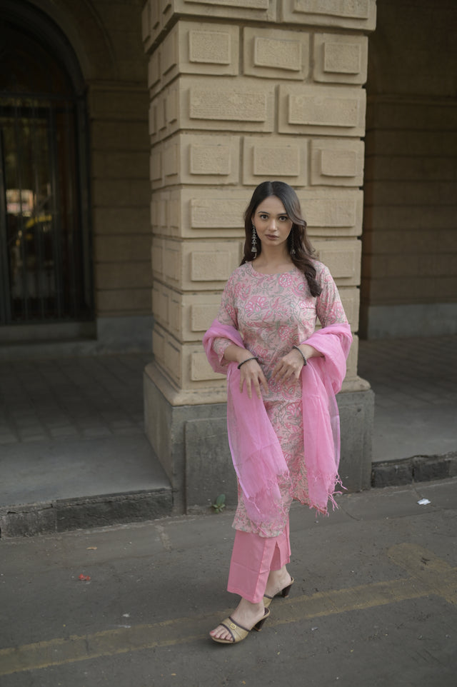 Amrita Ruhi Suit Set