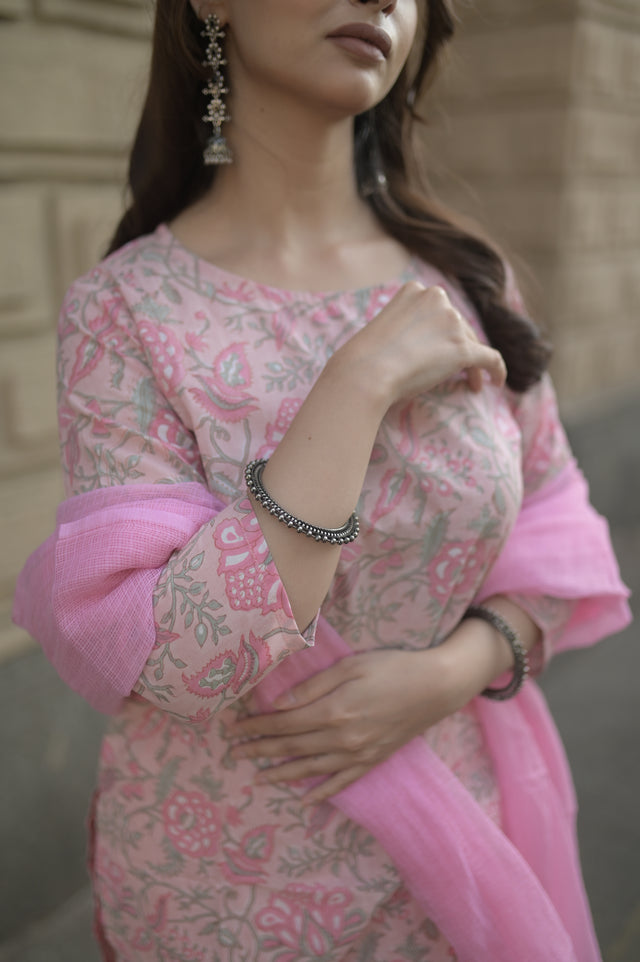 Amrita Ruhi Suit Set
