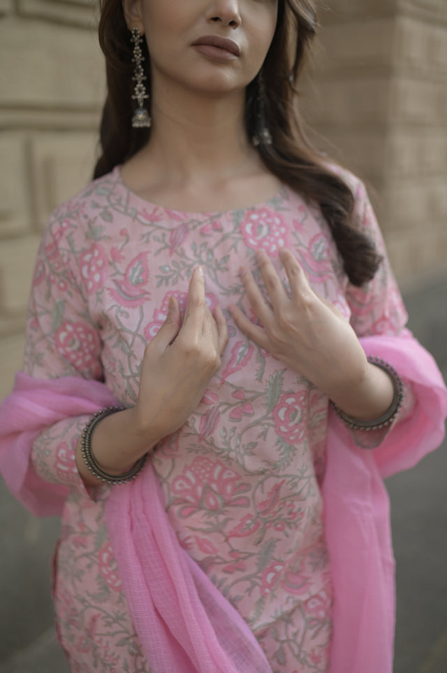 Amrita Ruhi Suit Set