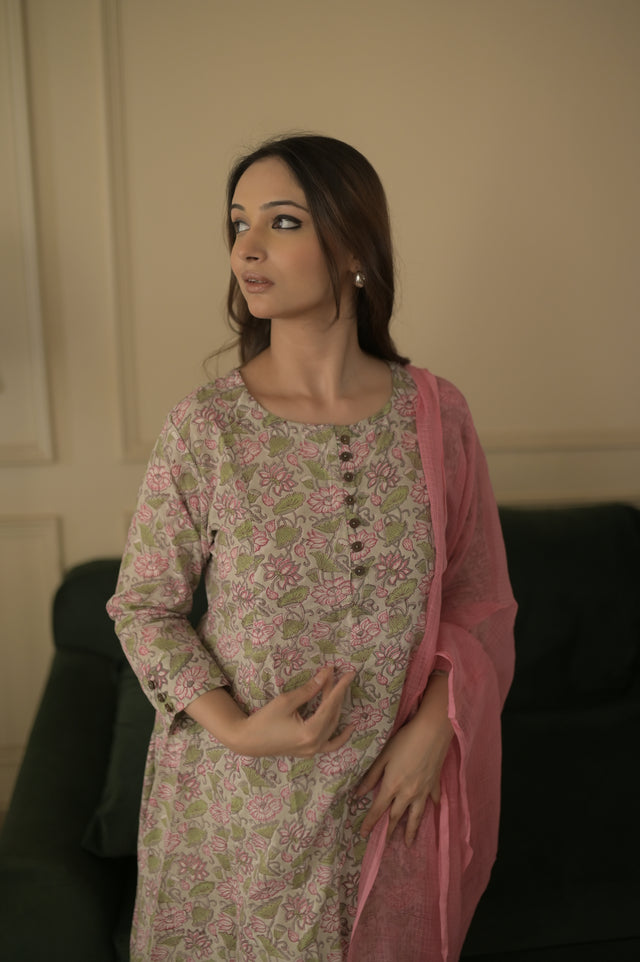 Anila Mahi Suit Set