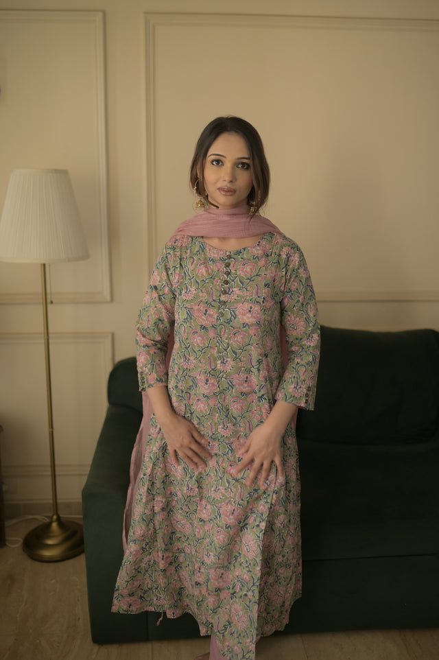 Anila Naaz Suit Set