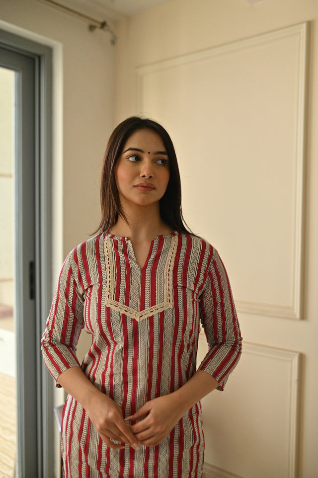 Taneya Nidhi Suit Set