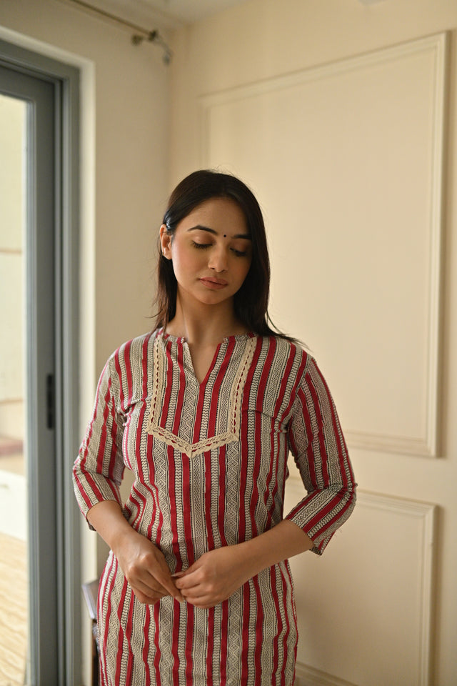 Taneya Nidhi Suit Set