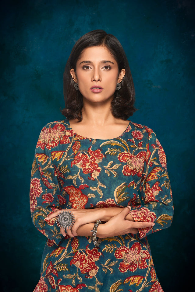 Amrita Priyam Kurta Set (Set of 2)