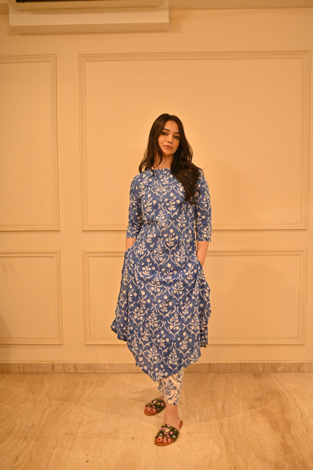 Naaya Iris Kurta Set