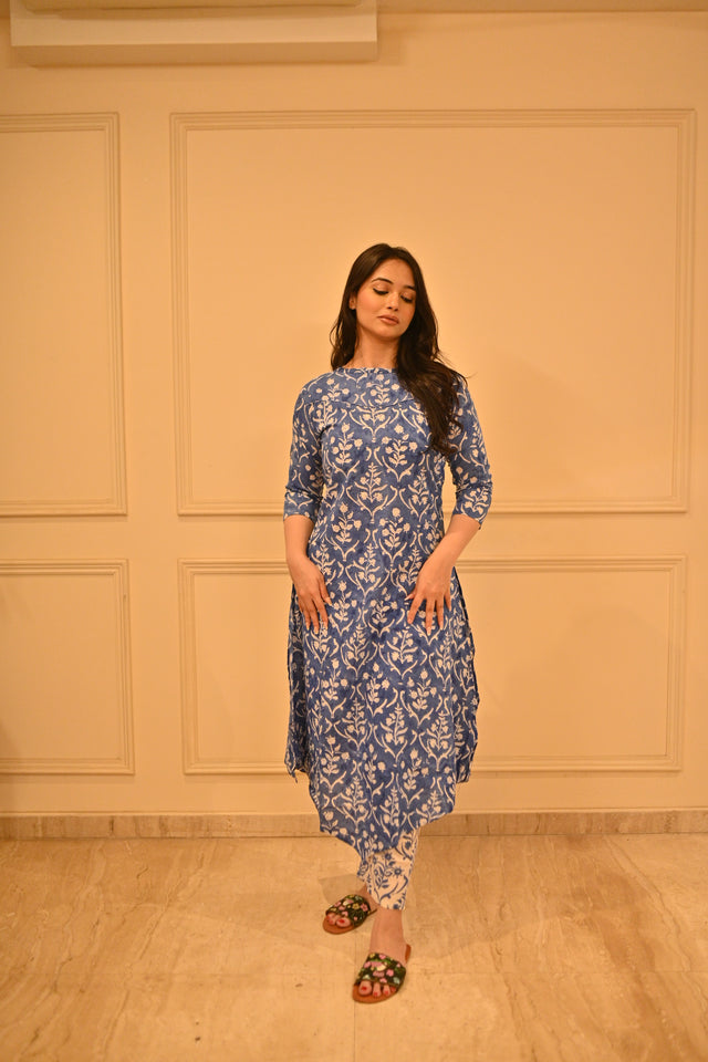 Naaya Iris Kurta Set