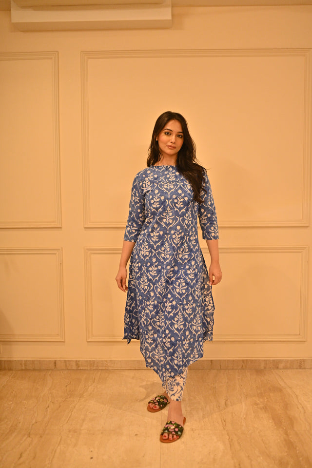 Naaya Iris Kurta Set